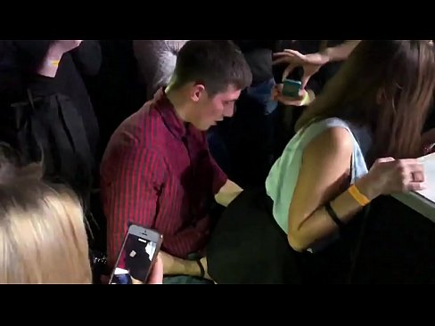 ❤️ ʻO ka moekolohe maoli i loko o kahi hale kalapu ʻo Rūsia. 18-makahiki-kahiko Lūkini kaikamahine i loko o ka anus a me ka vagina fucked i loko o ka nightclub ❤❌  ʻO ka wahine ma haw.hqpornvideos.ru ❌️